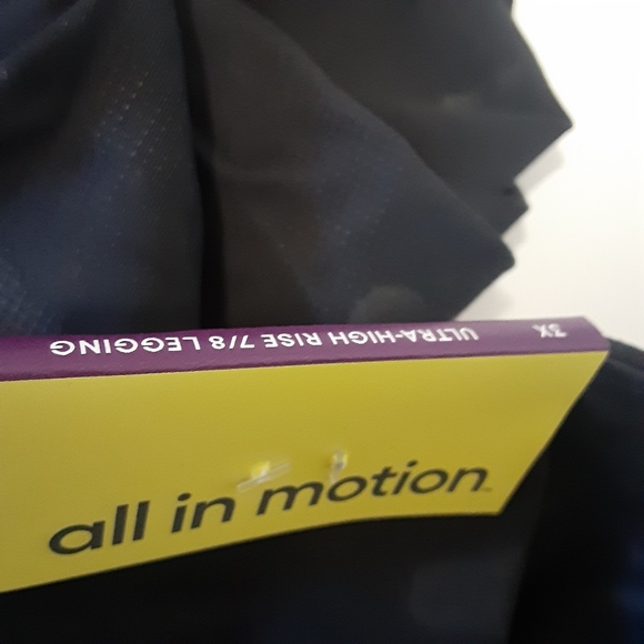 Sz 3X All in Motion Premium Elongate high rise 7/8 legging Black Camouflage - Picture 13 of 14